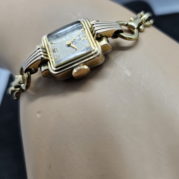 Tudor By Rolex  lady wrist watch 1950's - Picture 4 of 11